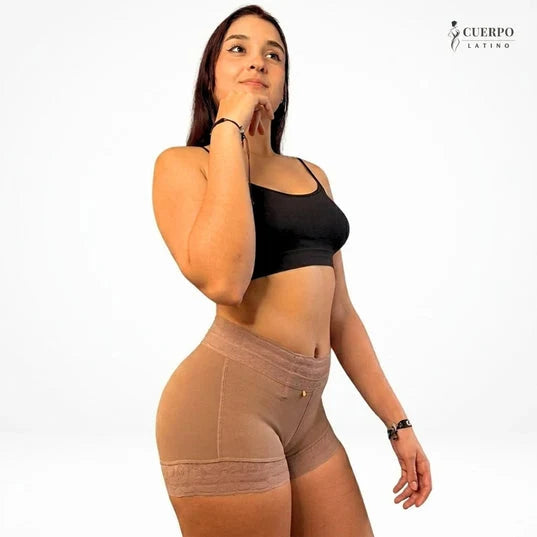 Te ves de lado en el espejo, te gusta lo que ves, y sales sin acomodarte la blusa cada cinco minutos.